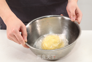 金色香酥苹果派的做法步骤:4