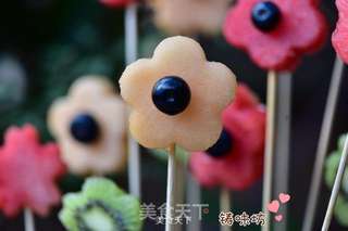让幸福像花儿一样绽放!【西瓜盆栽水果拼盘】的做法步骤:13