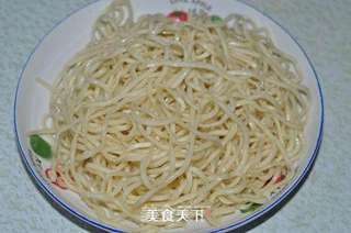 五彩炒面的做法步骤:10