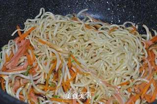 五彩炒面的做法步骤:15