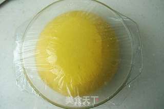 南瓜豆沙包的做法步骤:2