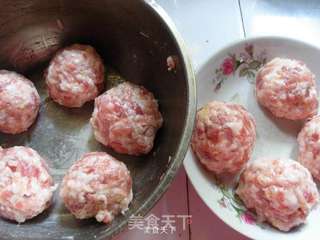 红烧小小狮子头的做法步骤:2