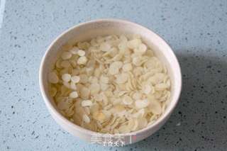 五彩杏仁豆腐的做法步骤:2
