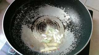 蒜苔炒腊肉的做法步骤:7