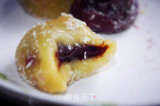 双色椰蓉糯米糍的做法步骤:6