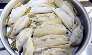 牛肉蒸饺的做法步骤:12