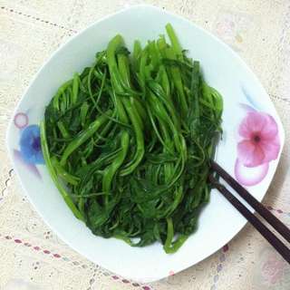 蒜蓉拌空心菜的做法步骤:6
