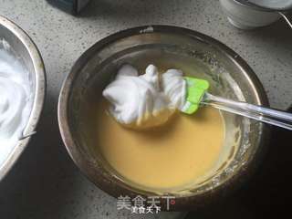 酸奶戚风蛋糕（6寸）的做法步骤：10