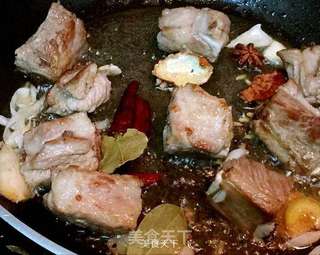 可媲美糖醋排骨的流行菜式:可乐排骨的做法步骤:5