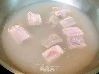 可媲美糖醋排骨的流行菜式:可乐排骨的做法步骤:3