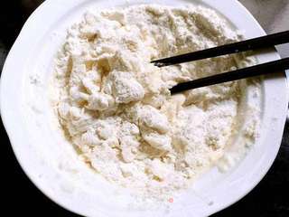 猪油渣葱花椒盐香酥饼--不可不试的美味的做法步骤:2