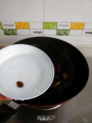 菌菇虾仁汤的做法步骤:5