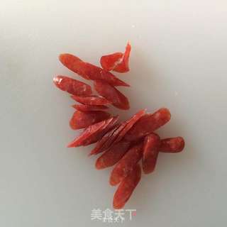 白玉菇炒腊肠的做法步骤:3