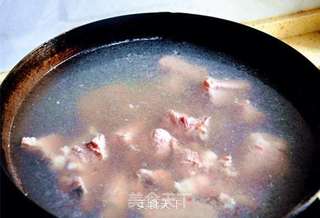 玉米炖排骨的做法步骤:2