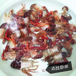 爆炒香辣小龙虾的做法步骤:3