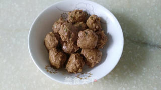 红烧肉丸的做法步骤:7