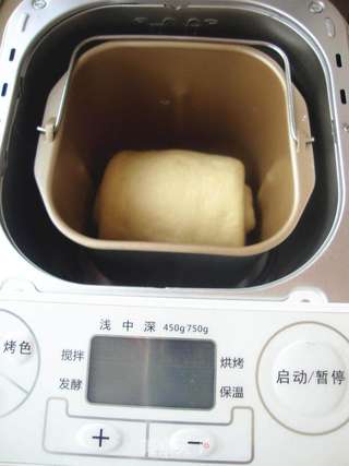盈太美食俱乐部---口感柔软的紫薯双色吐司的做法步骤:8