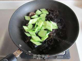 焦熘豆腐丸子的做法步骤:9