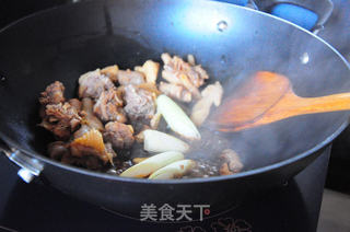 #新侬健康餐桌#---榆黄菇红烧鸡块的做法步骤:3