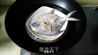 清蒸鲳鱼的做法步骤:4