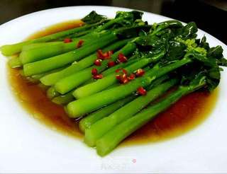 白灼芥兰--关键的淋汁作法,以此类推白灼菜心生菜等的做法步骤:10
