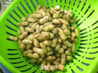 盐水花生的做法步骤:2