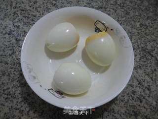 葡萄干鸡蛋荔枝的做法步骤：2