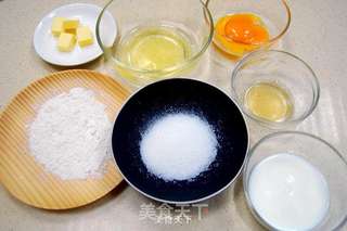 德普烤箱食谱—舒芙蕾的做法步骤：1