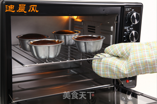 熔岩巧克力蛋糕的做法步骤:10