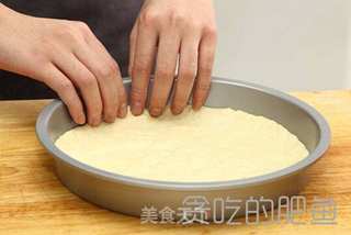 美味香菇培根披萨的做法步骤:3