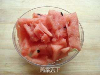 西瓜柠檬苏打饮的做法步骤:2