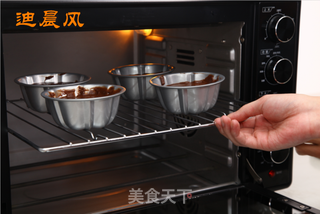 熔岩巧克力蛋糕的做法步骤:9