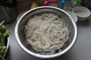 红烧排骨米粉的做法步骤:9
