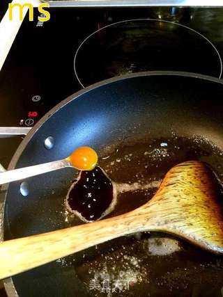 高大上的【劲蒜安格斯牛肉粒】的做法步骤:17