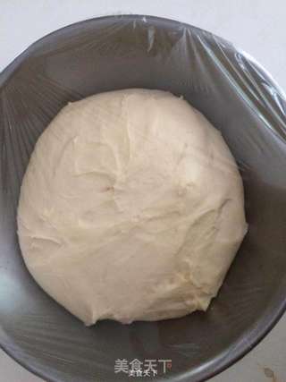 豆沙花式面包的做法步骤:4