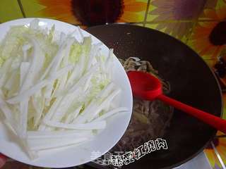 娃娃菜炒粉丝的做法步骤:7