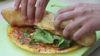 煎饼果子的做法步骤:5