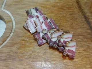 腊肉比萨的做法步骤:5