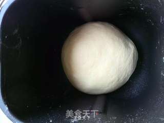 豆沙面包(面包机版)的做法步骤:5