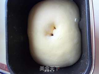 豆沙面包（面包机版）的做法步骤：7