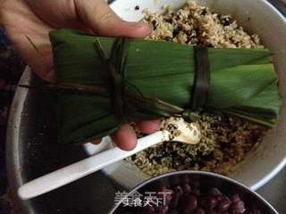 记忆犹新的思乡味道--红糖蜜豆粽子的做法步骤:9