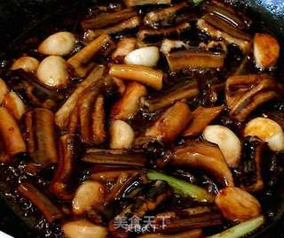 大蒜焖黄鳝段煲-不加一滴水的香浓美味的做法步骤:9