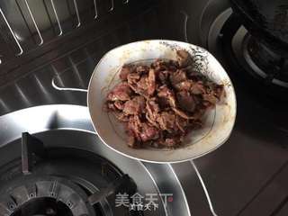 酸辣椒香菜牛肉的做法步骤:5