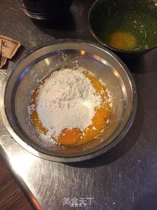 加泰罗尼亚焦糖奶冻Crema catalana
的做法步骤:3