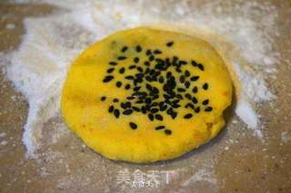 手作豆沙南瓜饼的做法步骤:9