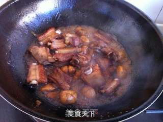 板栗烧排骨的做法步骤:10