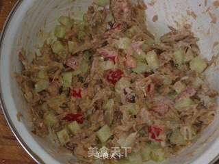 金枪鱼沙拉三明治的做法步骤:5