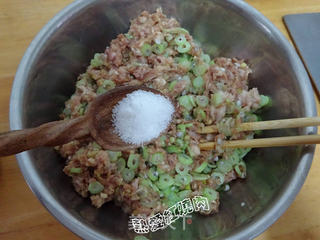 头伏饺子——扁豆馅儿饺子的做法步骤:11