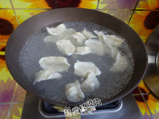 头伏饺子——扁豆馅儿饺子的做法步骤:14