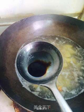 土豆炖牛肉的做法步骤:8